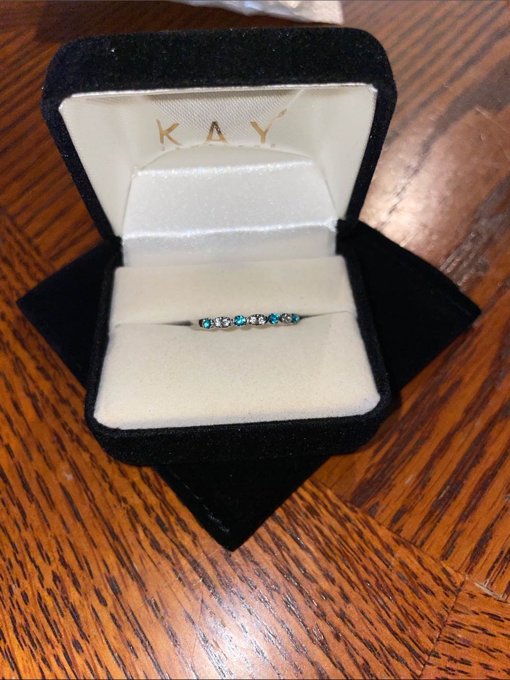 Gorgeous size 7 ring
